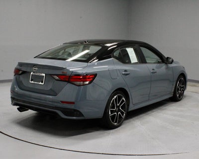 2025 Nissan Sentra SR CVT