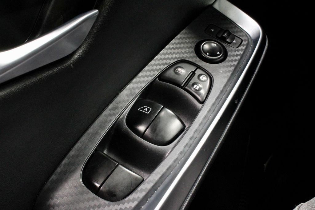 2025 Nissan Sentra SR CVT