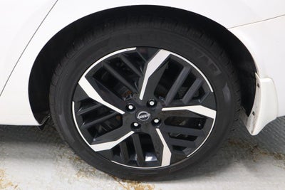 2024 Nissan Versa SR CVT