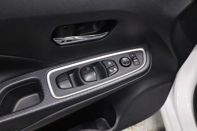 2024 Nissan Versa SR CVT