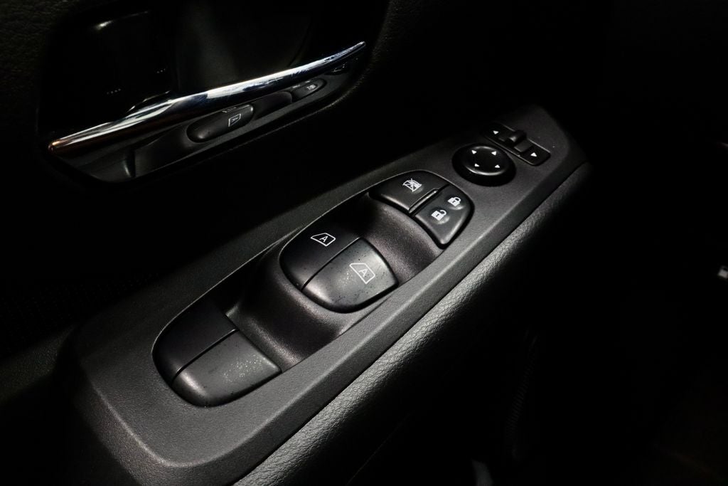 2024 Nissan Kicks SR FWD