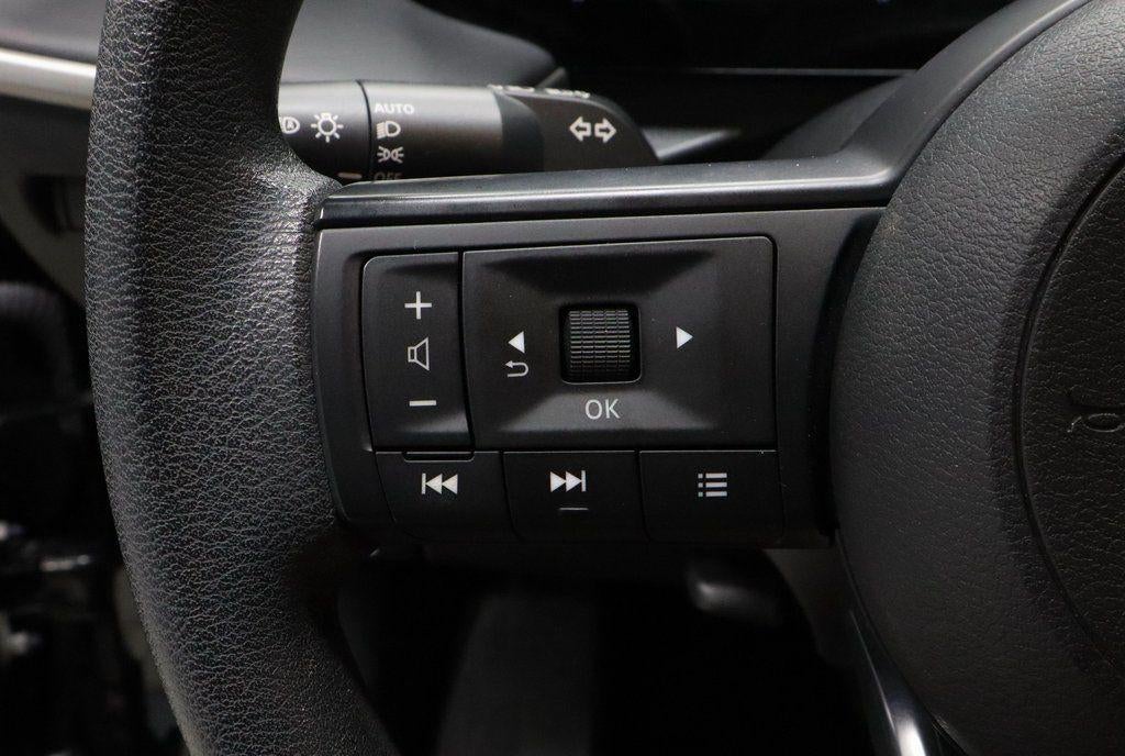 2025 Nissan Kicks S AWD