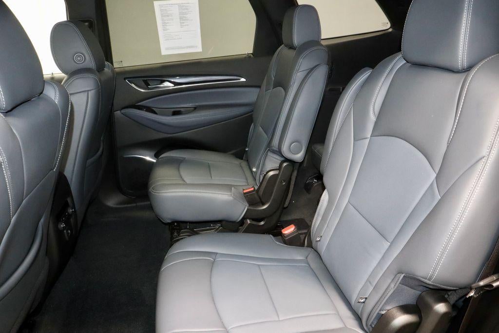 2024 Buick Enclave Essence FWD