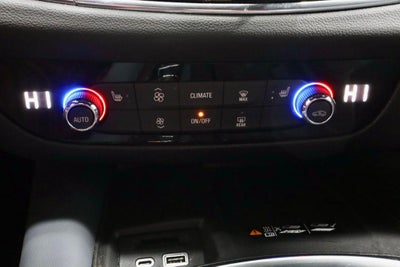 2024 Buick Enclave Essence FWD