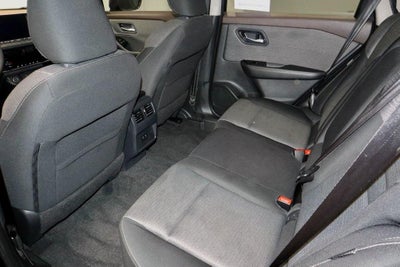 2022 Nissan Rogue AWD SV