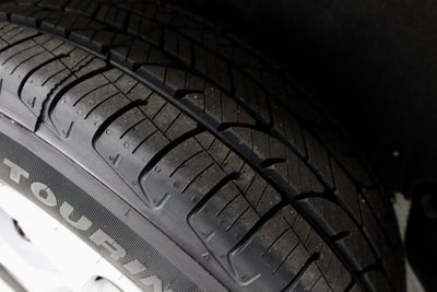 2019 Toyota RAV4 LE AWD (Natl)