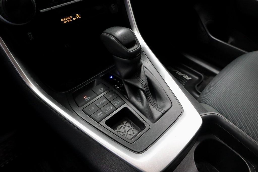 2019 Toyota RAV4 LE AWD (Natl)