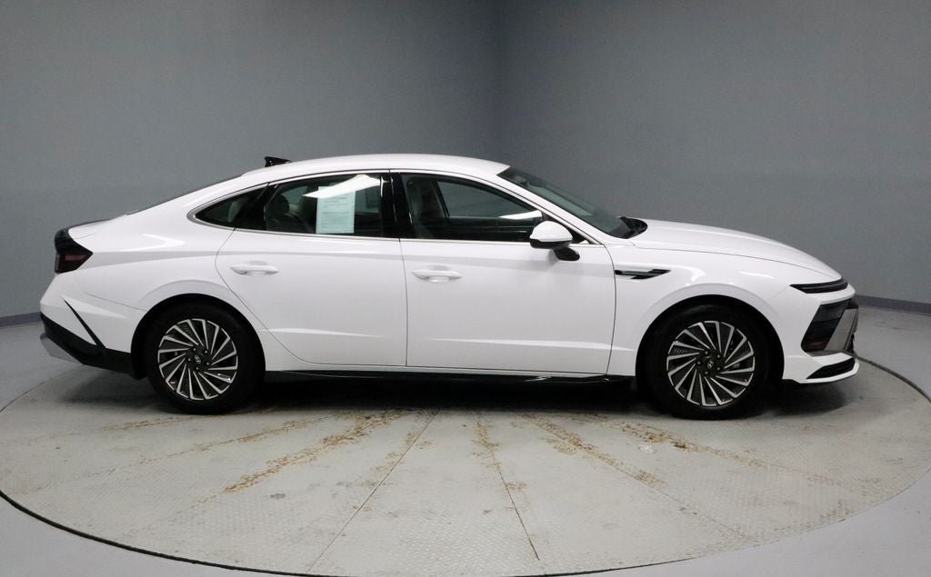 2025 Hyundai SONATA HYBRID SEL FWD