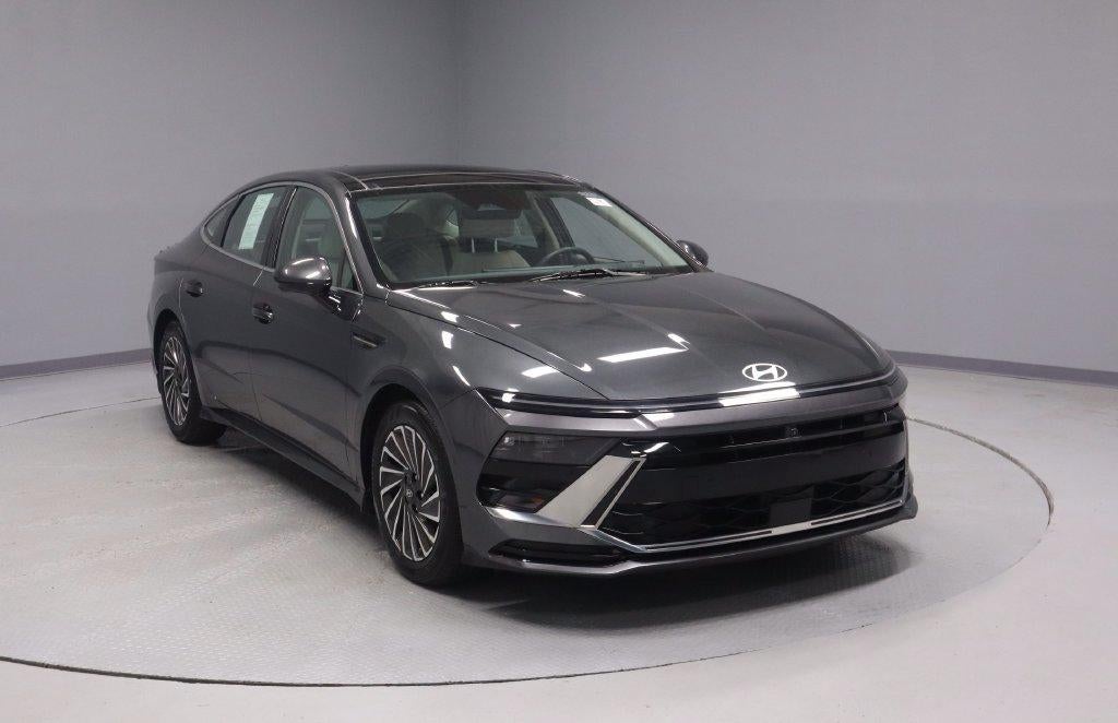 2025 Hyundai SONATA HYBRID Limited FWD