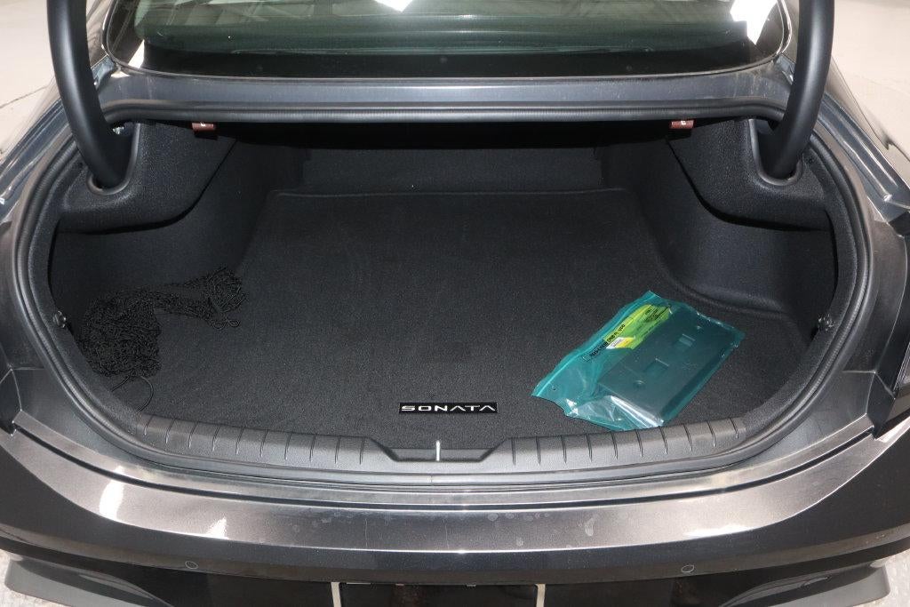 2025 Hyundai SONATA HYBRID Limited FWD