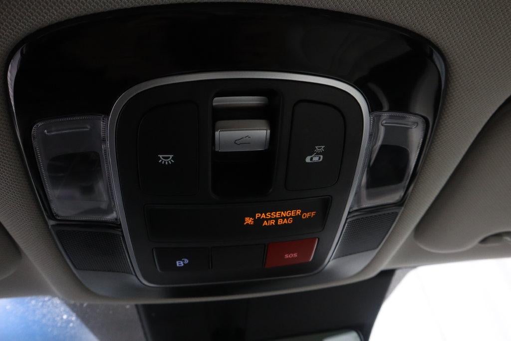 2025 Hyundai SONATA HYBRID Limited FWD