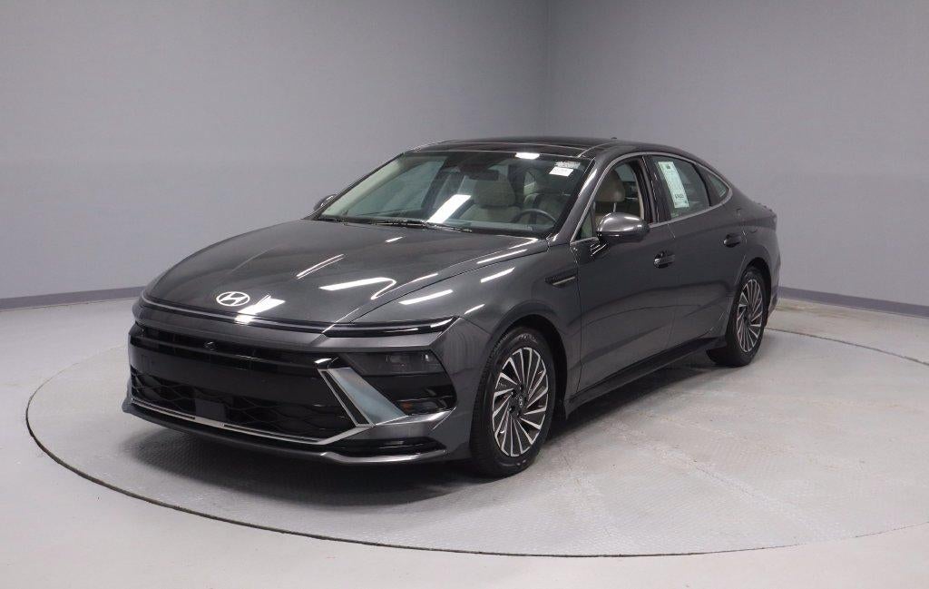 2025 Hyundai SONATA HYBRID Limited FWD