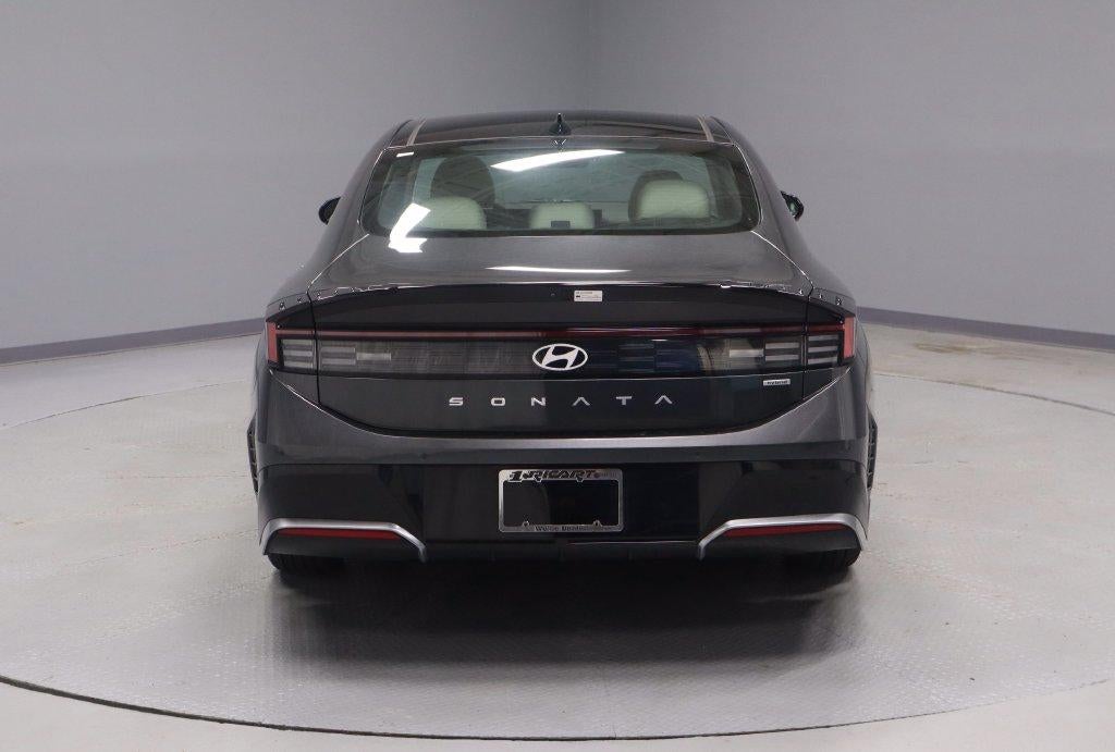 2025 Hyundai SONATA HYBRID Limited FWD