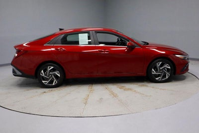 2024 Hyundai ELANTRA SEL IVT