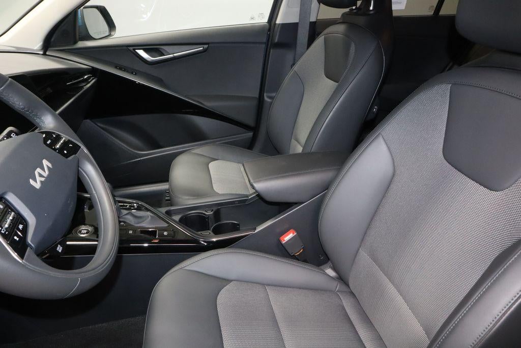 2025 Kia Niro EX FWD