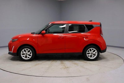 2024 Kia Soul LX IVT
