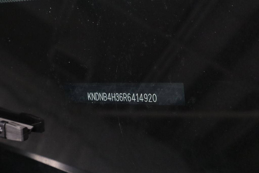 2024 Kia Carnival LX FWD w/Seat Pkg