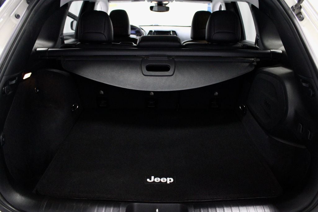 2019 Jeep Cherokee Overland