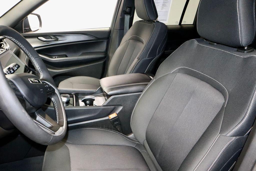 2024 Jeep Grand Cherokee Laredo X