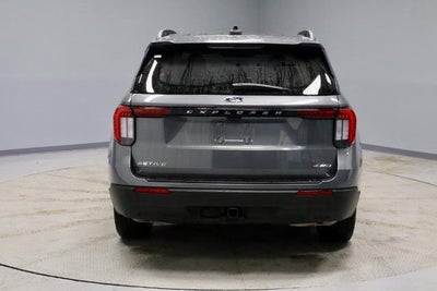 2025 Ford Explorer Active