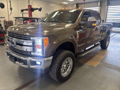 2017 Ford Super Duty F-250 SRW Lariat
