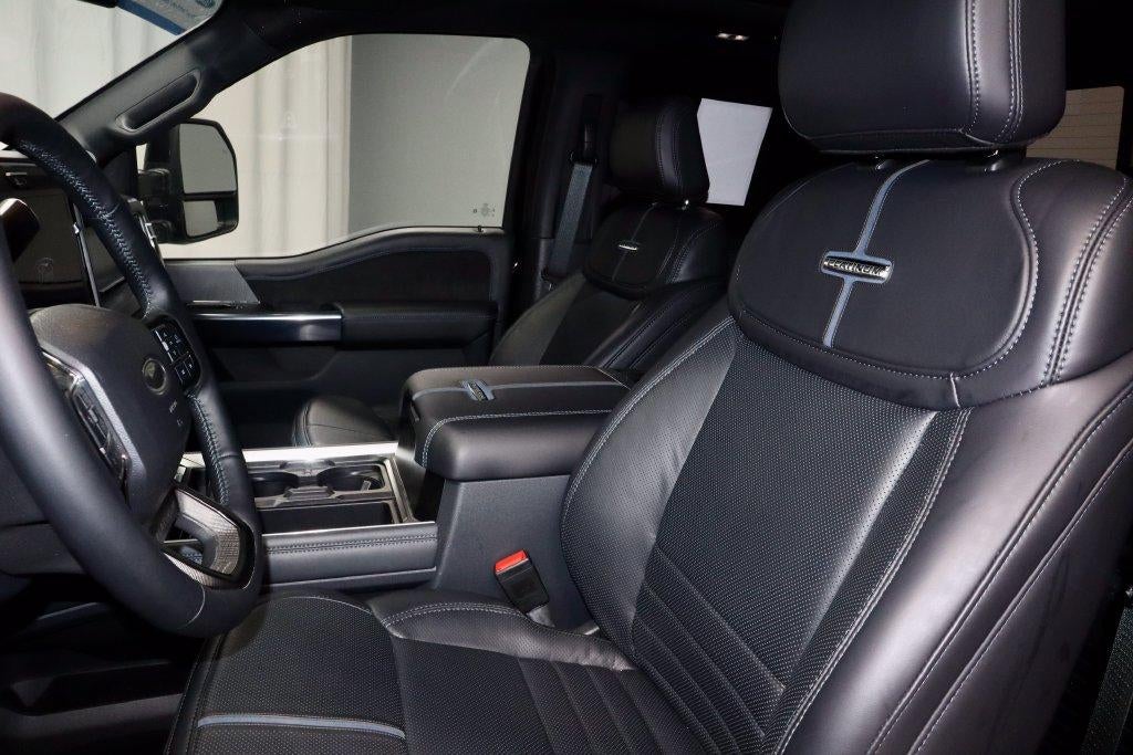 2025 Ford Super Duty F-350 DRW Platinum