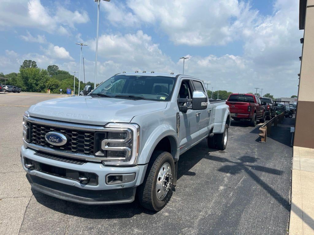2024 Ford Super Duty F-450 DRW Limited