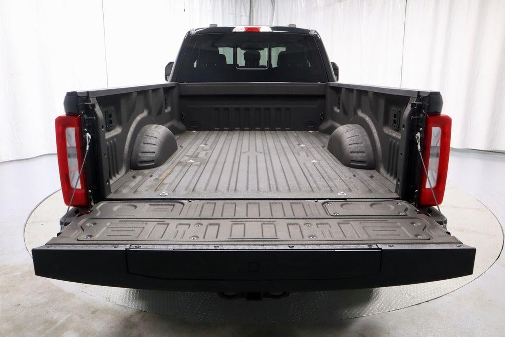2025 Ford Super Duty F-350 SRW XLT