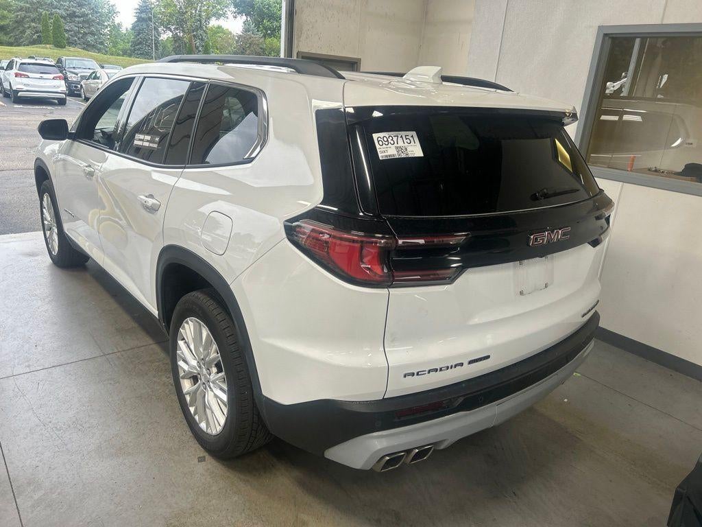 2024 GMC Acadia Elevation