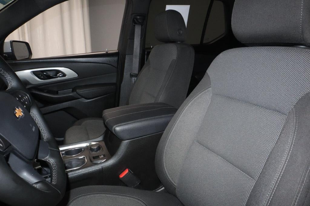 2023 Chevrolet Traverse LT
