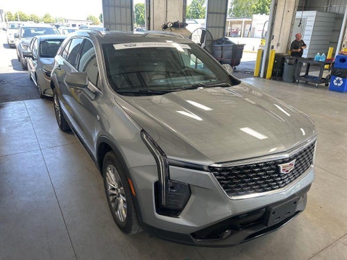 2025 Cadillac XT4 Premium Luxury