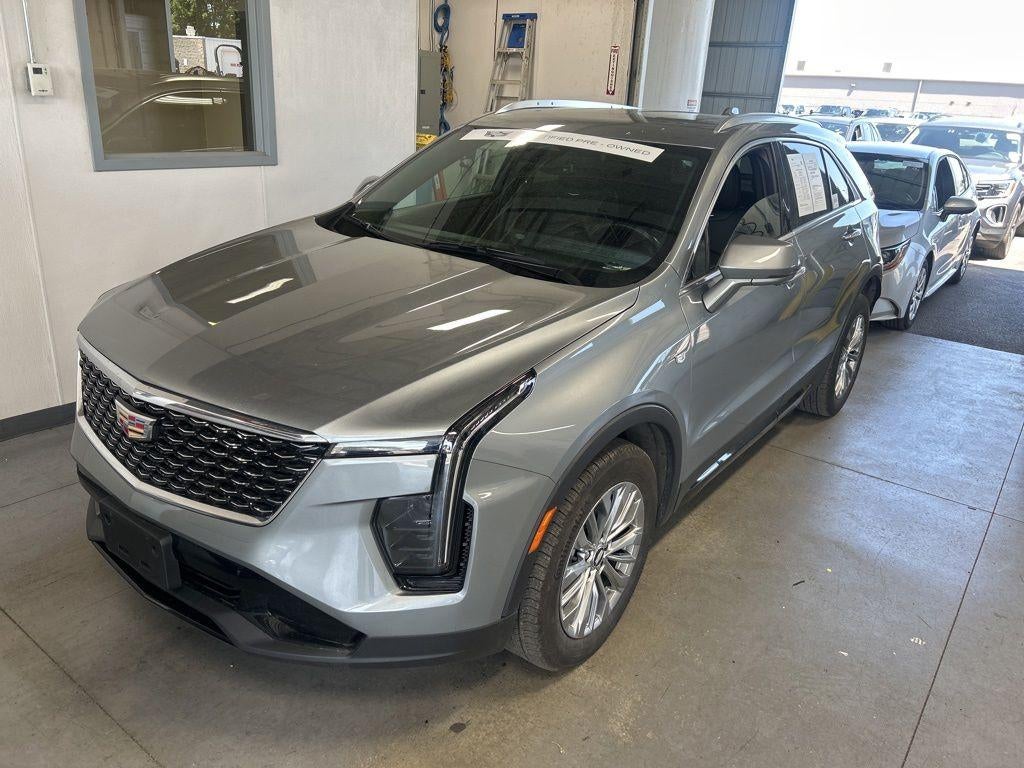 2025 Cadillac XT4 Premium Luxury