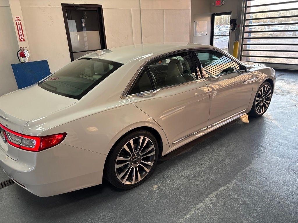 2019 Lincoln Continental Select