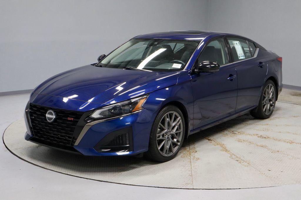 2023 Nissan Altima 2.0 SR