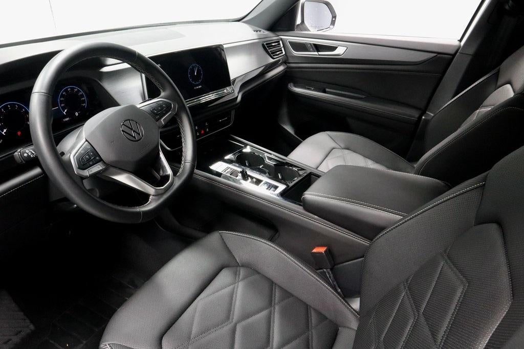 2025 Volkswagen Atlas Cross Sport 2.0T SE w/Technology