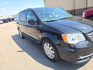 2016 Chrysler Town &amp; Country Touring