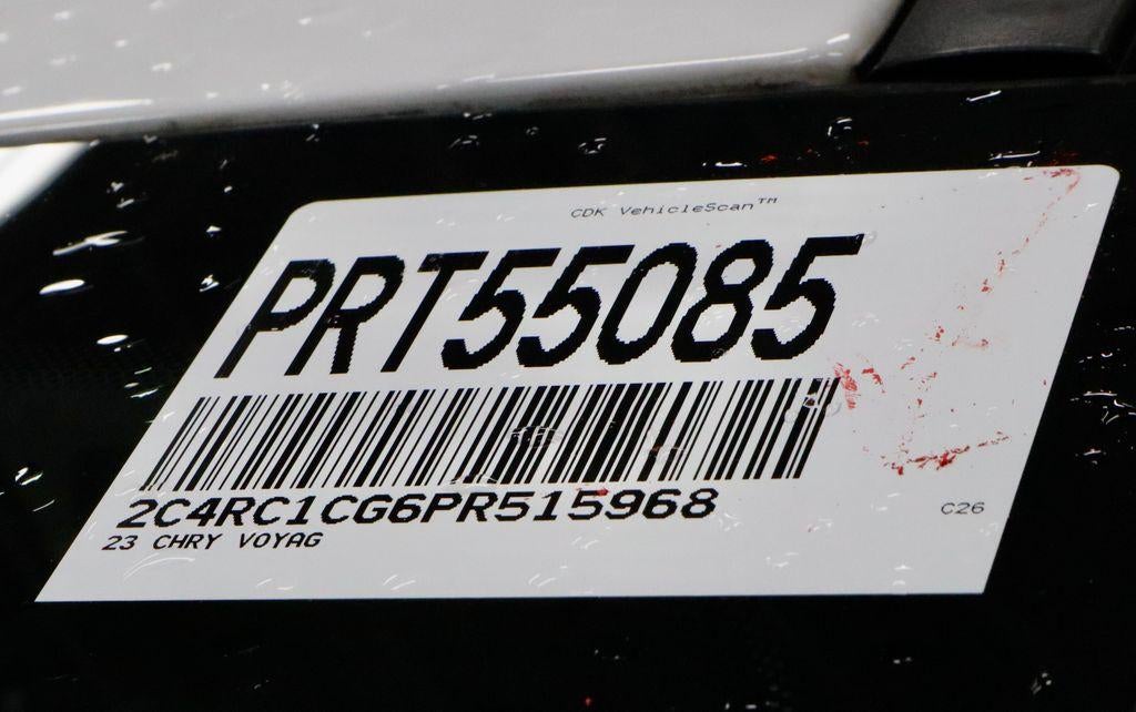 2023 Chrysler Voyager LX