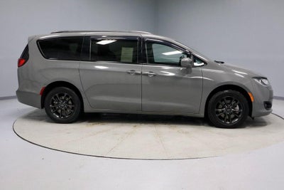2020 Chrysler Pacifica Launch Edition