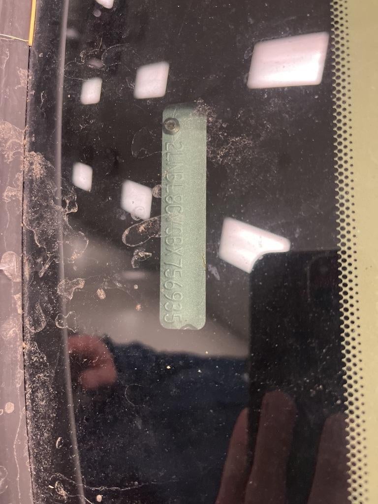 2011 Lincoln Town Car Signature