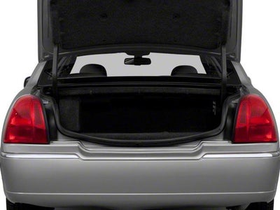 2011 Lincoln Town Car Signature