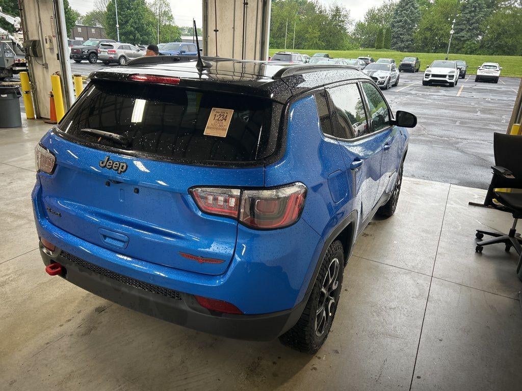 2025 Jeep Compass Trailhawk