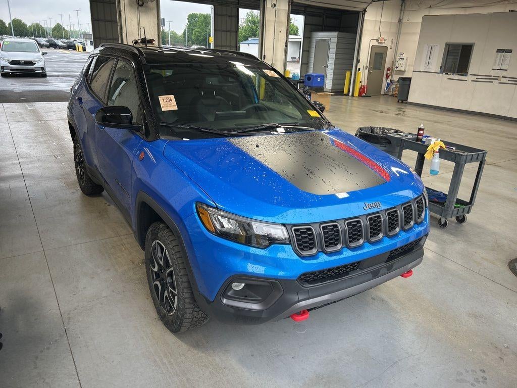 2025 Jeep Compass Trailhawk