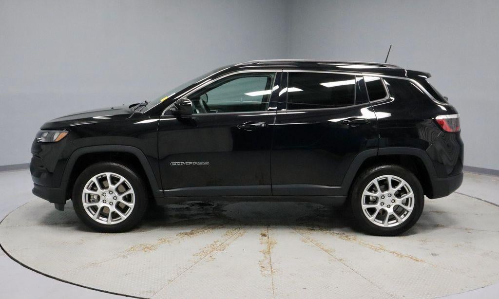 2023 Jeep Compass Latitude Lux