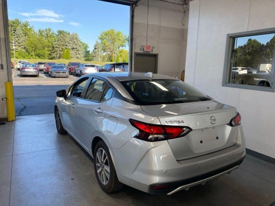 2024 Nissan Versa 1.6 SV