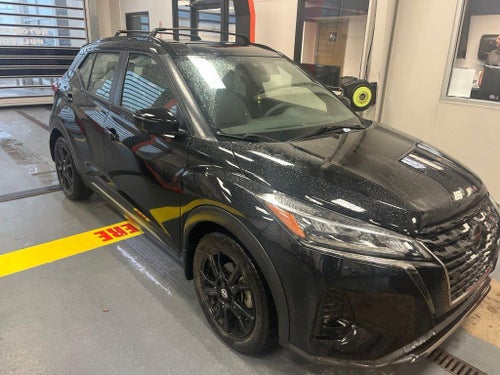 2021 Nissan Kicks SR