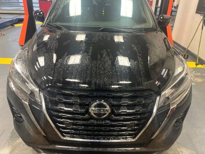 2021 Nissan Kicks SR