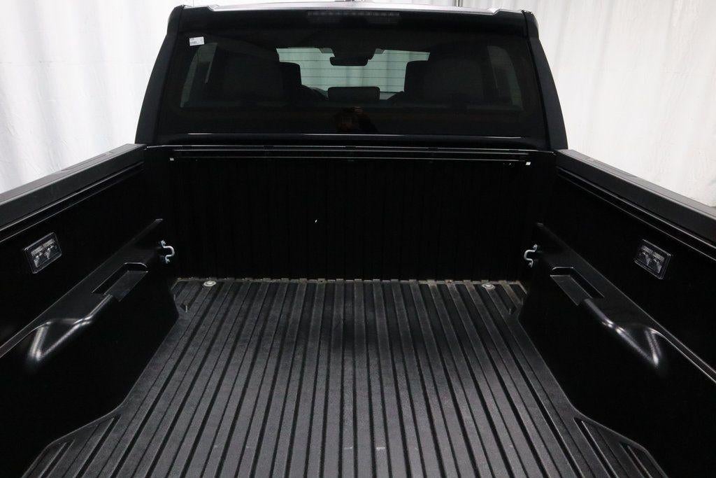 2025 Toyota Tacoma 4WD SR5