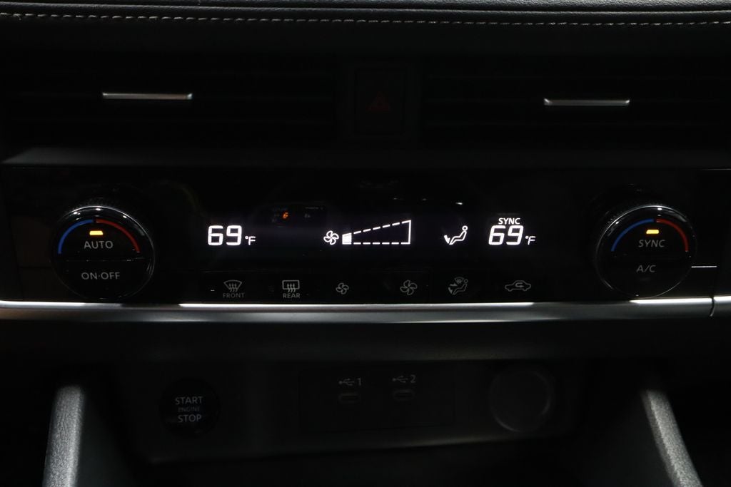 2025 Nissan Rogue SV
