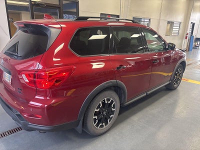 2020 Nissan Pathfinder SL