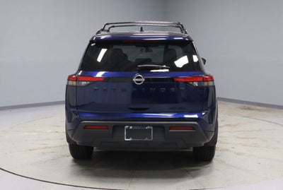 2023 Nissan Pathfinder SV